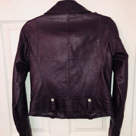 Levi’s vegan leather jacket (XS) - Picture 8 of 10